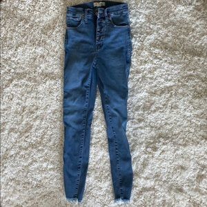 Bought wrong size.  Never been worn.